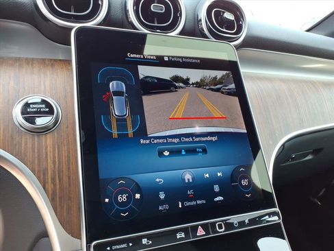 Used 2025 Mercedes-Benz GLC 300 4MATIC image 19