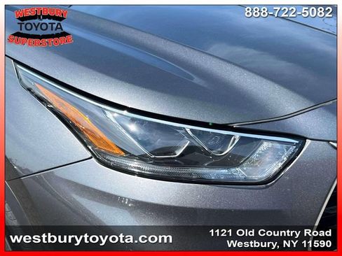 Used 2023 Toyota Highlander Limited AWD/4WD image 12