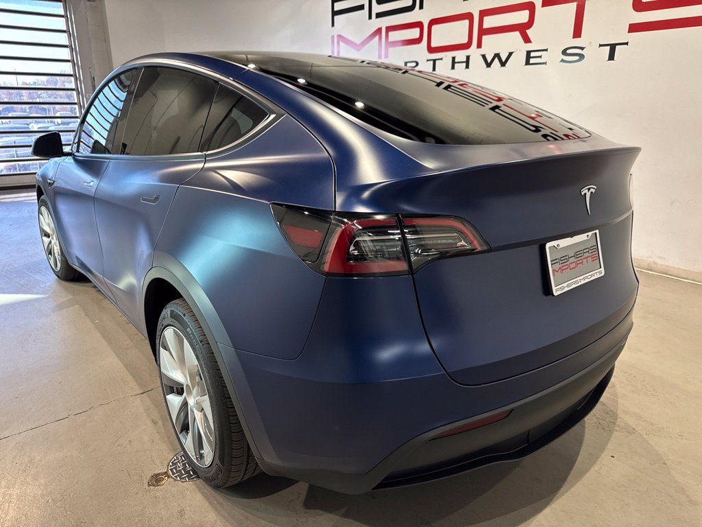 Used 2023 Tesla Model Y Long Range AWD/4WD image 2