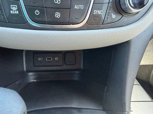 Certified 2024 Chevrolet Equinox LT FWD image 27