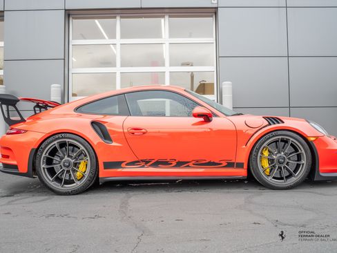 Used 2016 Porsche 911 GT3 RS image 8