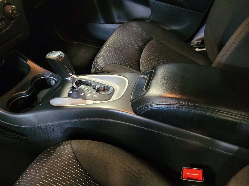 Used 2019 Dodge Journey SE w/ Connectivity Group FWD image 26
