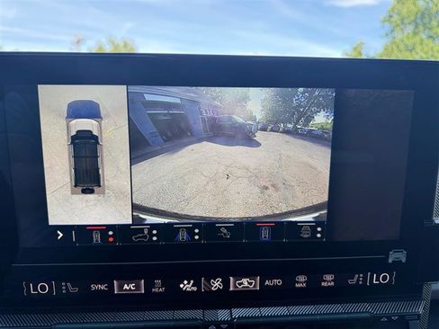 Used 2025 GMC Hummer EV 3X AWD/4WD image 23