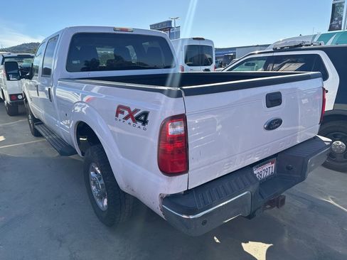 Used 2015 Ford F250 XLT w/ XLT Value Package AWD/4WD image 4
