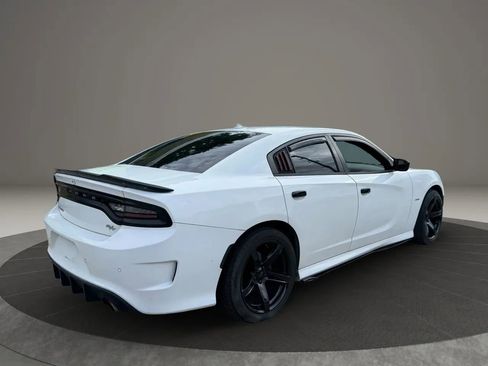 Used 2019 Dodge Charger R/T image 7