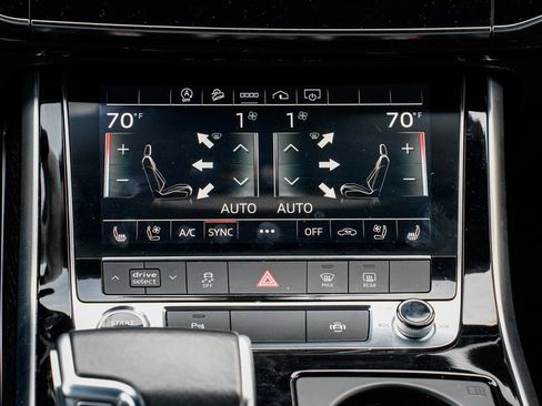 Used 2021 Audi Q8 Premium Plus w/ Premium Plus Package image 13