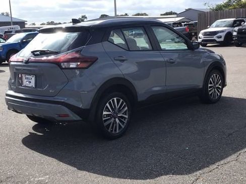 Used 2024 Nissan Kicks SV image 5