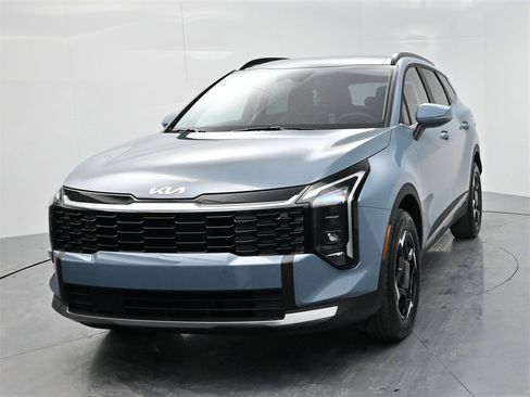 New 2026 Kia Sportage AWD Hybrid image 3