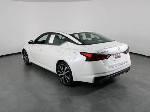 Certified 2022 Nissan Altima 2.5 SR image 4