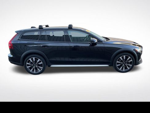 Used 2020 Volvo V60 T5 Cross Country w/ Protection Package Premier AWD/4WD image 6