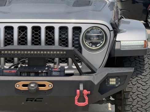 Used 2020 Jeep Gladiator Rubicon AWD/4WD image 8