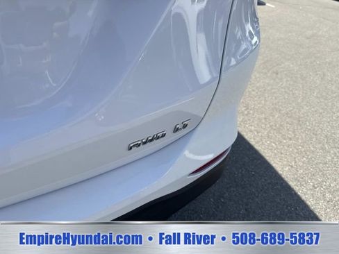 Used 2024 Chevrolet Equinox LT AWD/4WD image 6