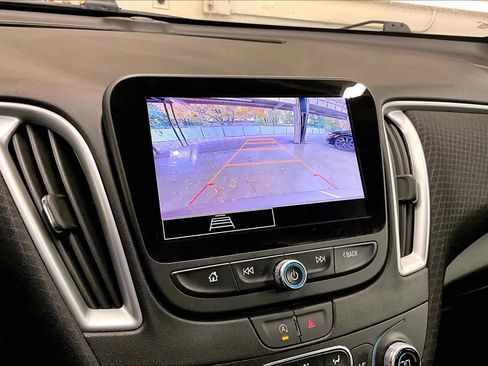 Used 2023 Chevrolet Malibu LT image 24