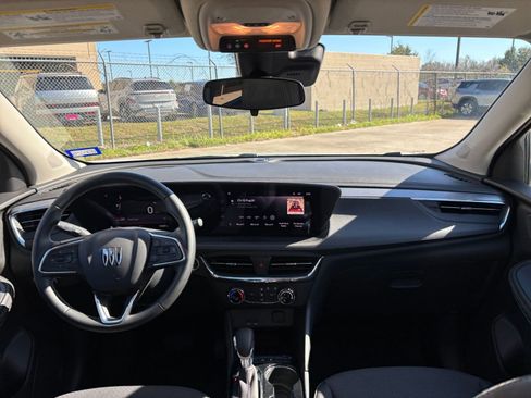 Used 2025 Buick Encore GX Preferred image 32