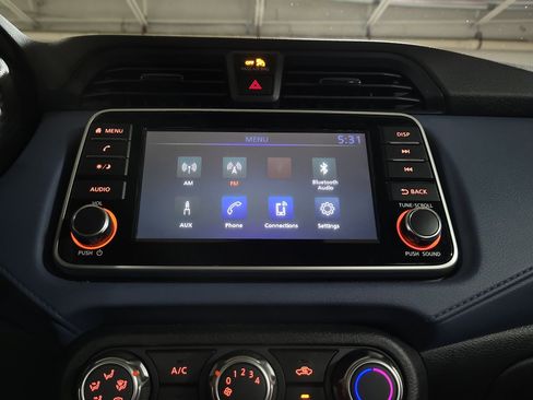 Used 2023 Nissan Versa SV image 26