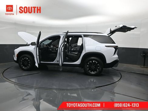 Used 2026 Chevrolet Traverse Z71 w/ Enhanced Driving Package AWD/4WD image 62