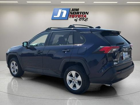 Used 2021 Toyota RAV4 XLE FWD image 7