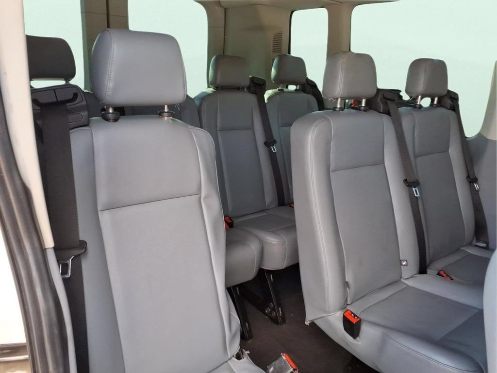 Used 2015 Ford Transit 350 XL RWD image 7