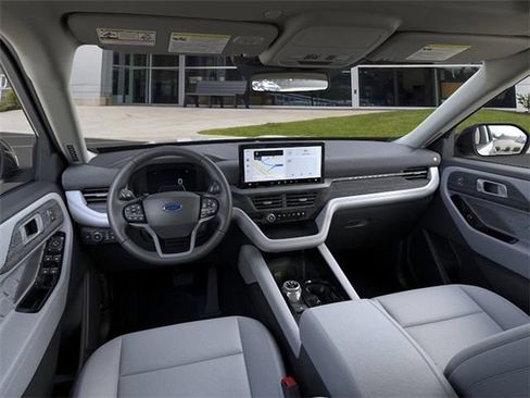New 2026 Ford Explorer Platinum w/ LUX Leather Package AWD/4WD image 9