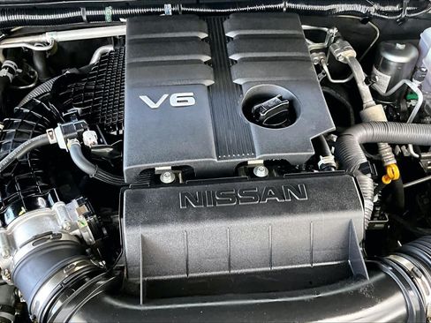 Certified 2023 Nissan Frontier SV w/ SV Convenience Package RWD image 32