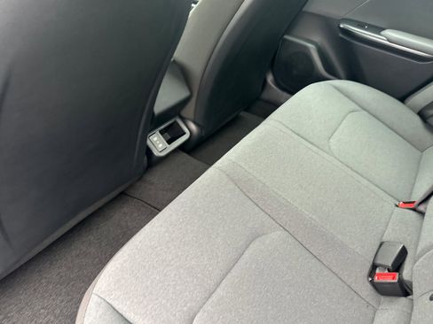 New 2025 Kia K4 LXS image 13