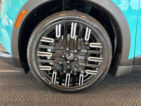 New 2026 Nissan Leaf Platinum+ w/ Cargo Package (Platinum+) image 12