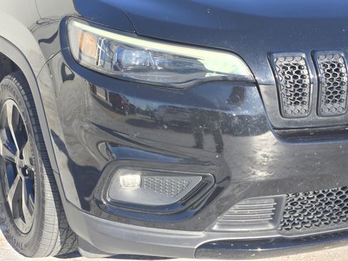 Used 2021 Jeep Cherokee Altitude image 10