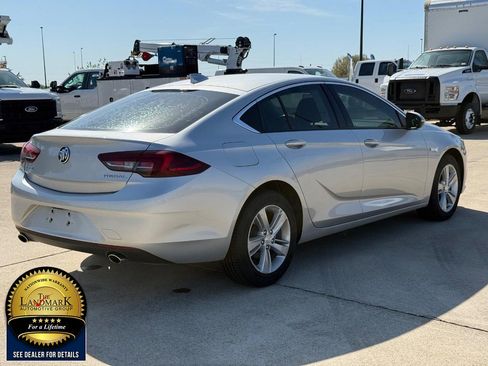 Used 2018 Buick Regal Preferred FWD image 5
