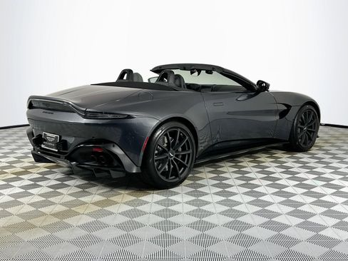Used 2021 Aston Martin V8 Vantage Roadster RWD image 15