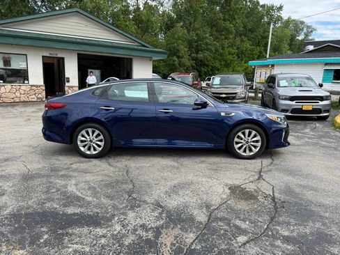 Used 2018 Kia Optima S w/ Panoramic Sunroof Package FWD image 6