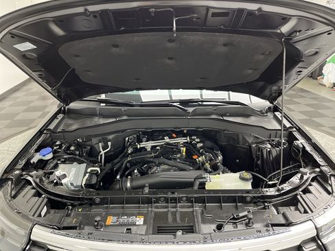 New 2026 Ford Explorer Active AWD/4WD image 28