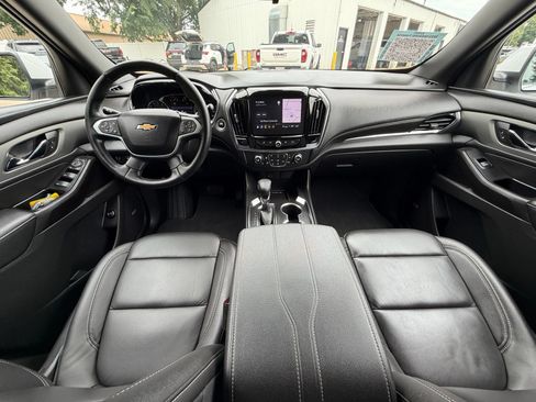 Used 2023 Chevrolet Traverse LT w/ LT Premium Package AWD/4WD image 20
