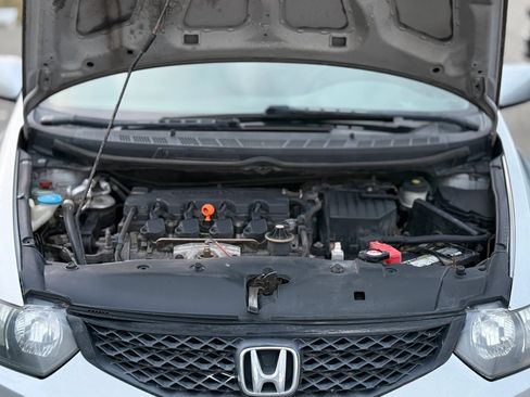 Used 2010 Honda Civic LX image 28