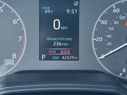 Certified 2024 Toyota Corolla LE image 27