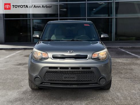 Used 2014 Kia Soul + FWD image 12