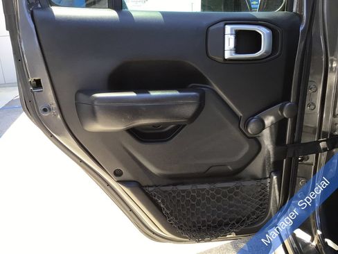 Used 2019 Jeep Wrangler Unlimited Sport AWD/4WD image 31