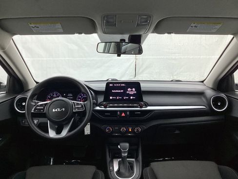 Used 2023 Kia Forte LXS image 27