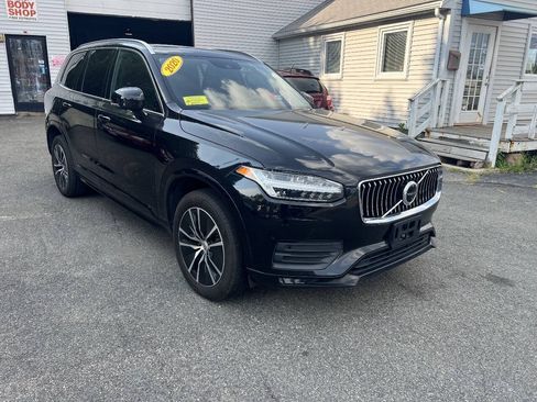 Used 2020 Volvo XC90 T6 Momentum AWD/4WD image 2