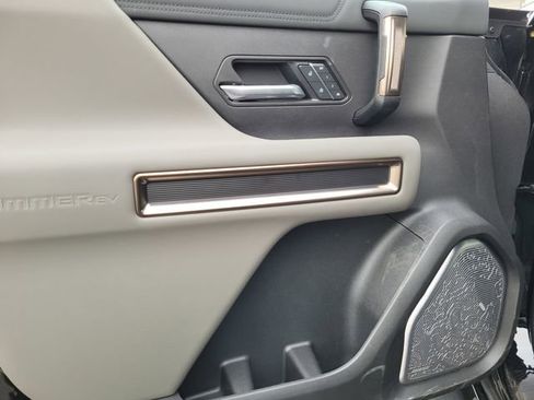 New 2025 GMC Hummer EV 2X AWD/4WD image 13