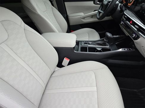 New 2026 Kia Sorento S FWD image 11