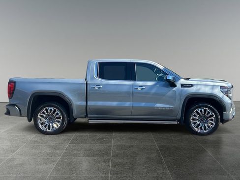 Used 2025 GMC Sierra 1500 Denali Ultimate AWD/4WD image 9