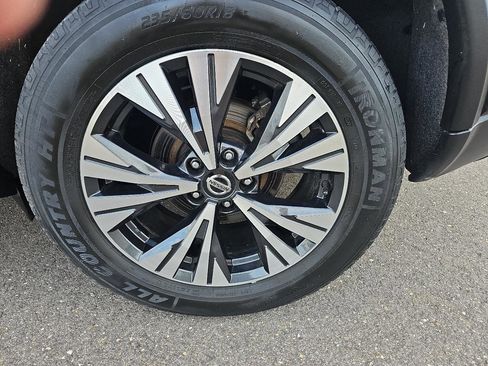 Used 2021 Nissan Rogue SV image 22