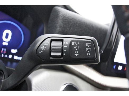 New 2025 Ford Explorer Active image 17