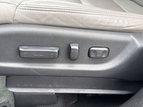 Used 2016 Honda CR-V Touring image 13