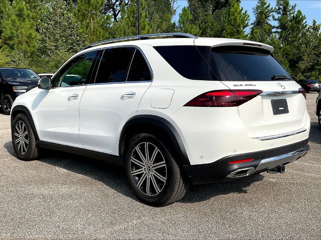 Used 2024 Mercedes-Benz GLE 450e 4MATIC image 3