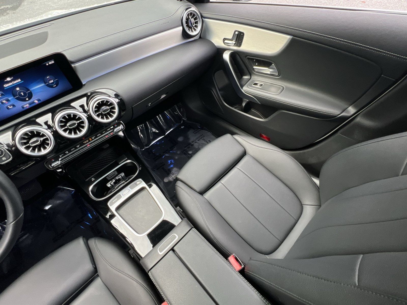 Used 2025 Mercedes-Benz CLA 250 4MATIC image 14