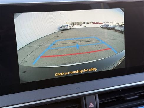 Used 2024 Toyota Prius Limited image 17