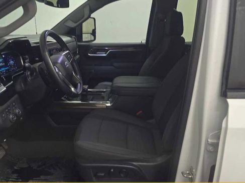 Used 2023 Chevrolet Silverado 1500 RST image 10