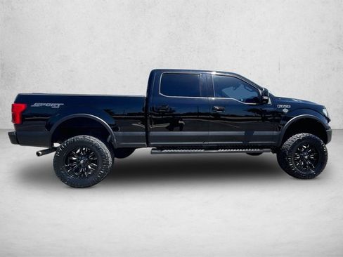 Used 2018 Ford F150 Lariat w/ Equipment Group 501A Mid image 5