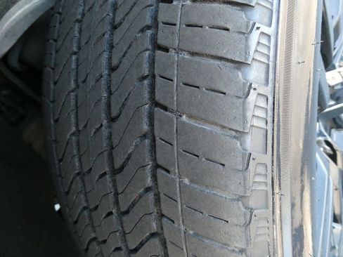 Used 2024 Chevrolet Tahoe High Country w/ Advanced Technology Package image 12